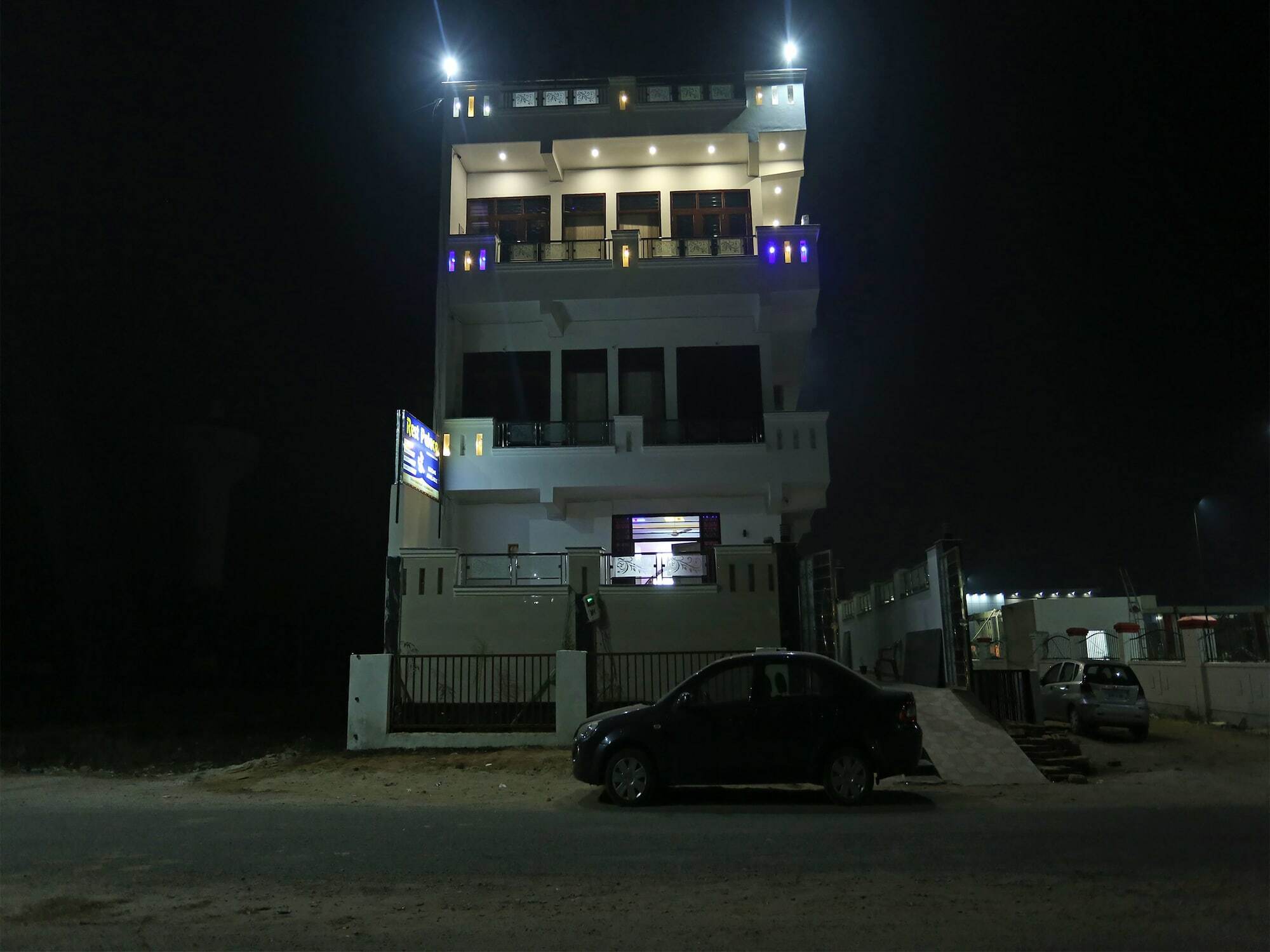 Hotel Rest Palace Agra  Buitenkant foto