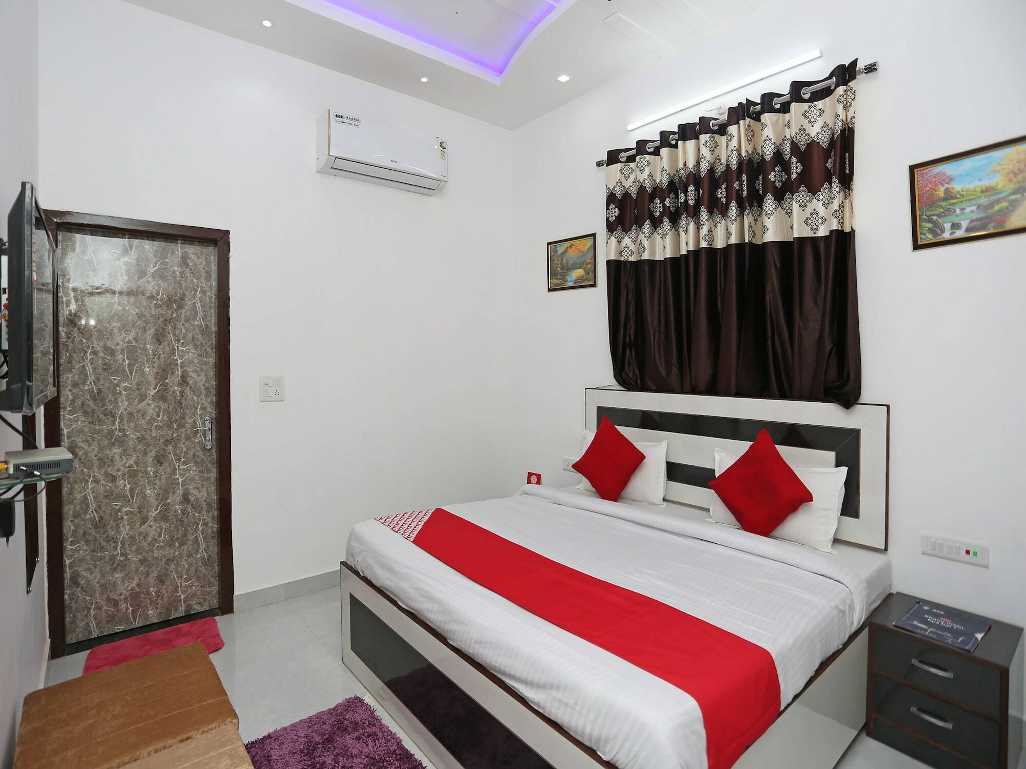 Hotel Rest Palace Agra  Buitenkant foto